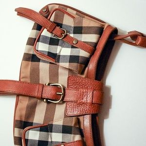 Burberry Cinda EUC 🎄1 DAY ONLY🎄